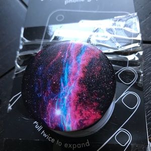 Pop socket used once. •PRICE FIRM•